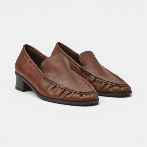 Mocas&iacute;n de tac&oacute;n para mujer Bata, Marr&oacute;n
