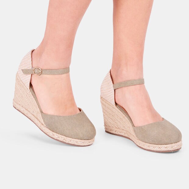 Espadrillas de mujer con cu&ntilde;a de 8 cm BATA, 