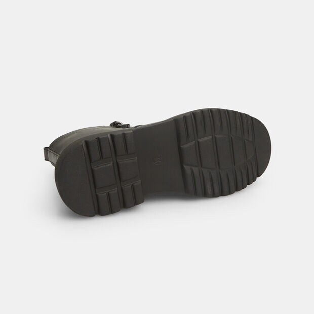 Botines de ni&ntilde;a con detalles de cadena , Negro