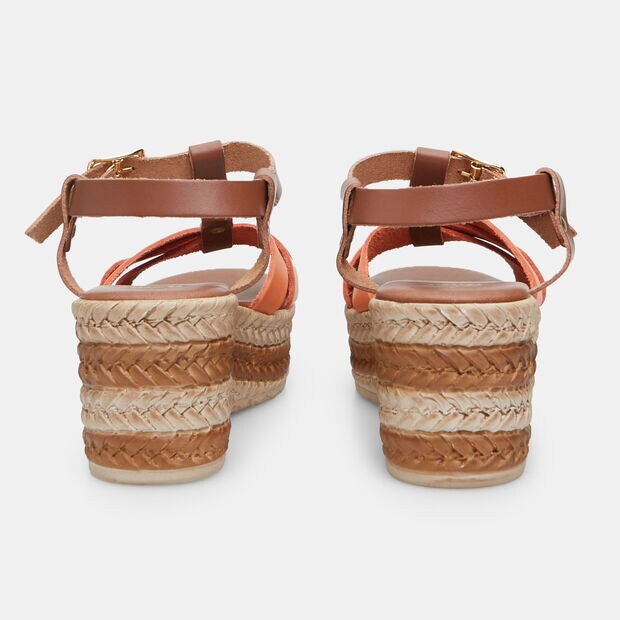 Sandalias de mujer de cuero con plataforma BATA, Marr&oacute;n