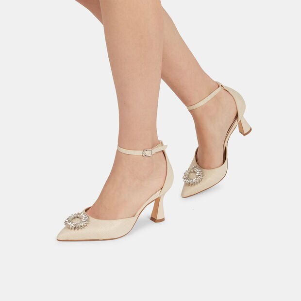 Zapatos de sal&oacute;n de mujer con aplicaci&oacute;n joya , Beige