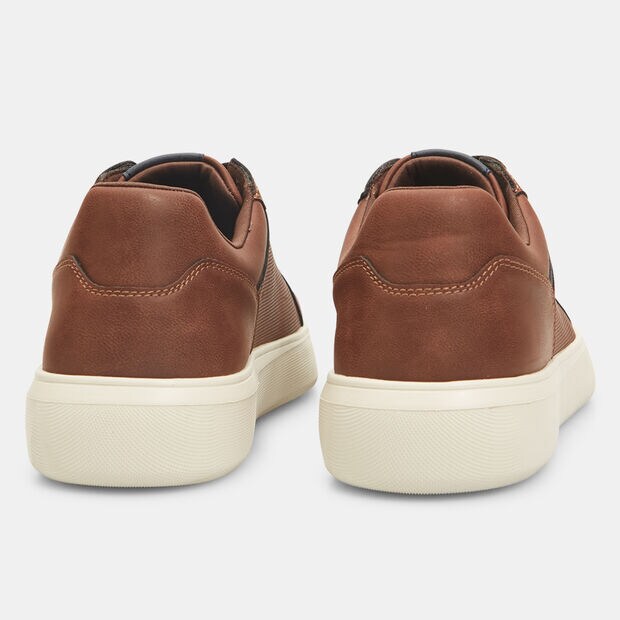Sneaker para hombre, Marr&oacute;n