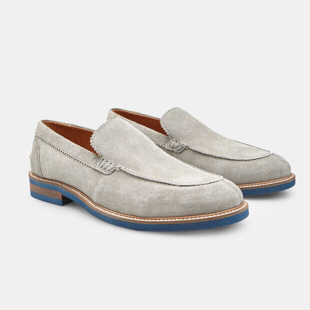 Mocas&iacute;n de hombre en ante Bata, Gris