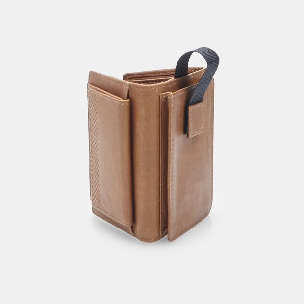 Cartera de hombre en piel Bata, Marr&oacute;n