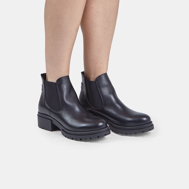 Botines Chelsea con suela track, Negro