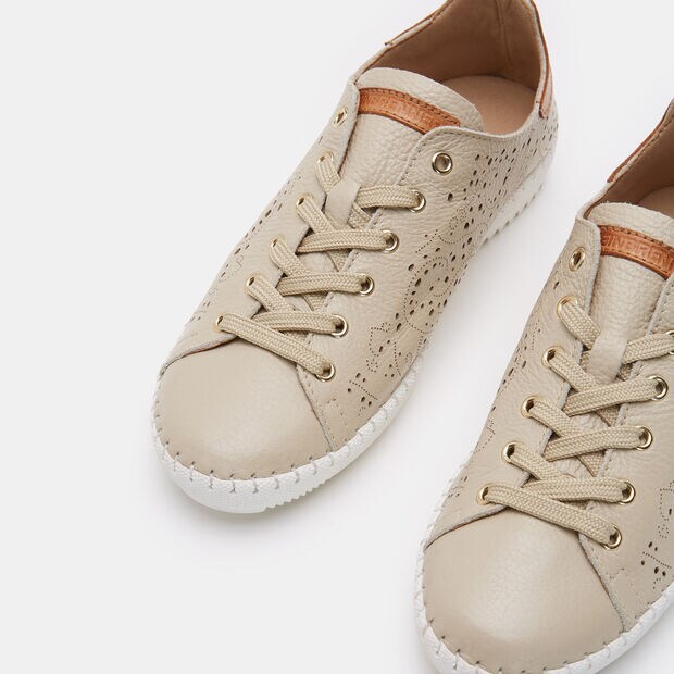 Chaussures &agrave; lacets pour femme Weinbrenner, Beige
