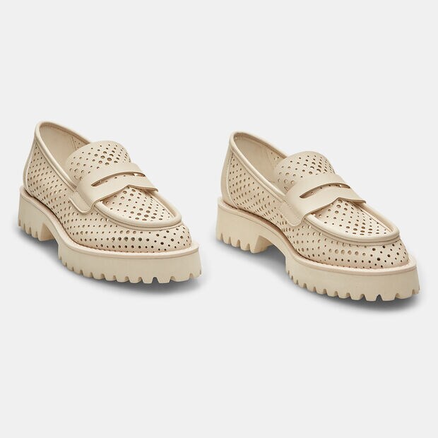 Mocassins pour femme avec cuir ajour&eacute; et semelle crant&eacute;e , Beige