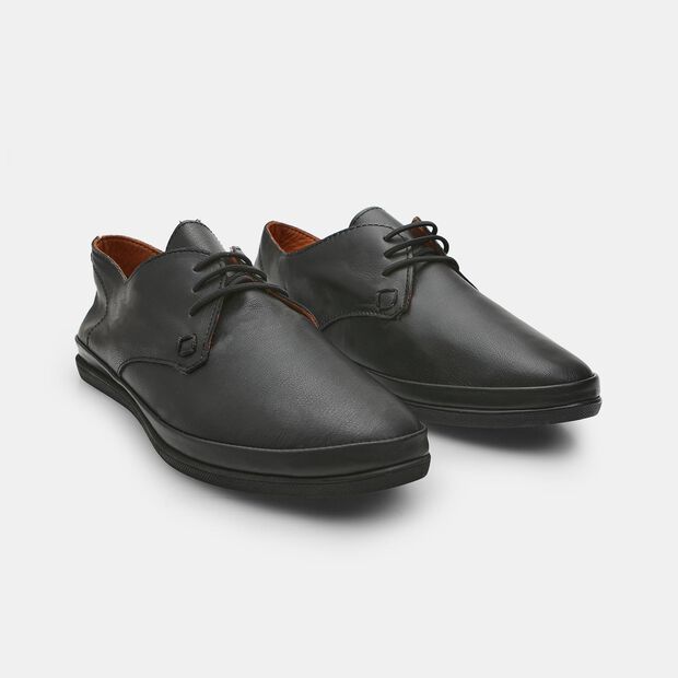 Chaussures &agrave; lacets d&eacute;structur&eacute;es en cuir pour femme BATA, Noir