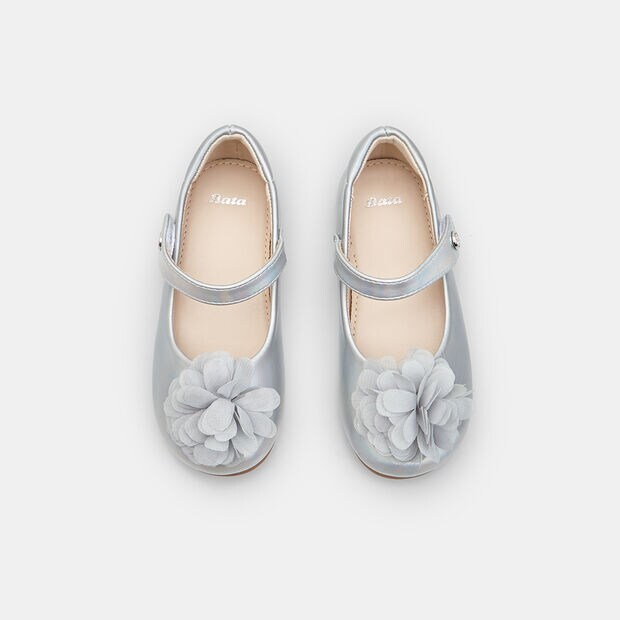 Ballerines pour fille Bata avec bride et n&oelig;ud, Argent