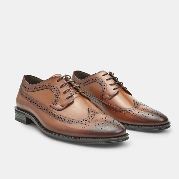Chaussures &agrave; lacets en cuir pour hommes Bata, Bronzer