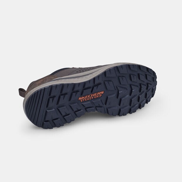 Chaussures d&eacute;contract&eacute;es sportives pour homme SKECHERS, Marron