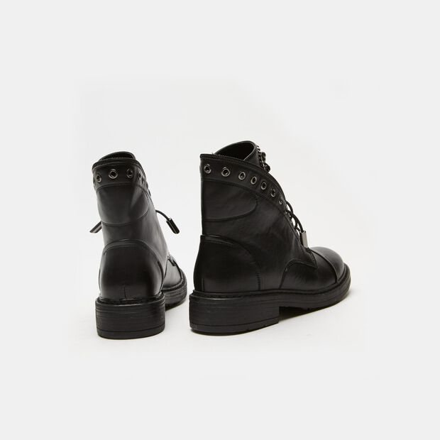 Bottes de combat pour femme avec clous, Noir