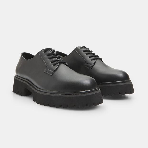 Chaussures &agrave; lacets pour femme avec semelle &agrave; crampons, Noir