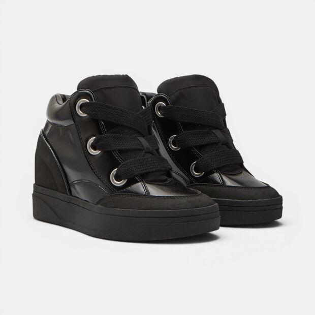 Baskets pour femme &agrave; semelle compens&eacute;e Bata, 