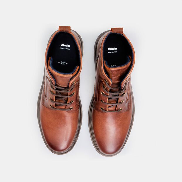 Boots Lac&eacute; en Cuir pour Homme BATA, 