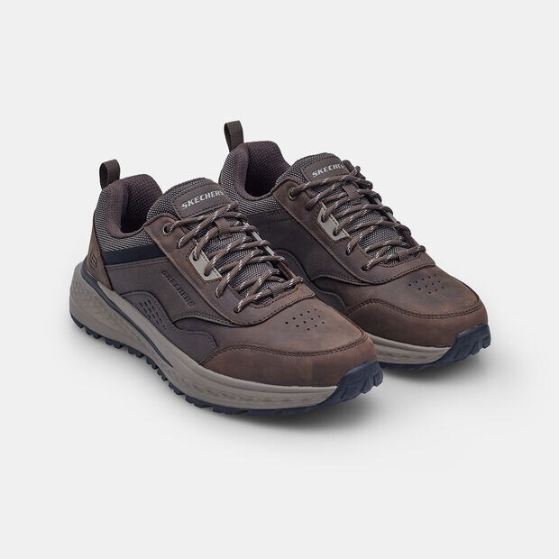 Chaussures d&eacute;contract&eacute;es sportives pour homme SKECHERS, Marron