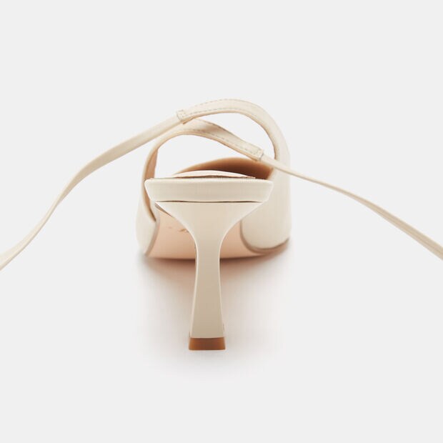 Escarpins slingback &agrave; lacets, 