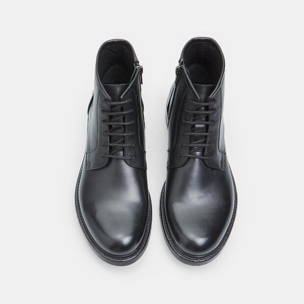 Boots Lac&eacute; en Cuir pour Homme BATA, 
