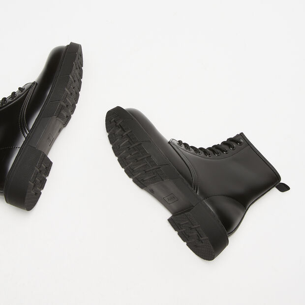 Derbies pour femme avec semelle type track, Noir