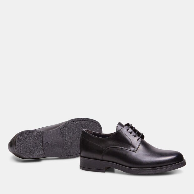 Derby da uomo in pelle, Nero