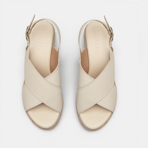 Sandalo da donna con zeppa e cinturino regolabile Bata, Bianco