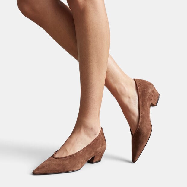 D&eacute;collet&eacute; da donna con tacco ricoperto e punta Bata, 
