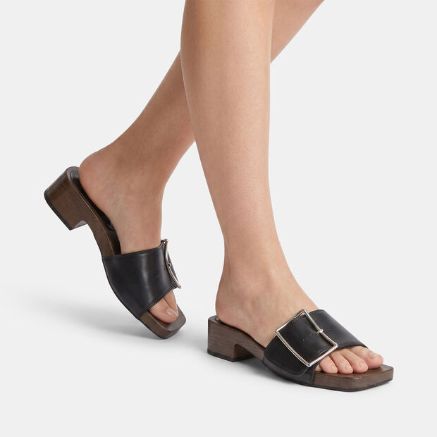 Mule da donna Bata con fascia con fibbia, Nero
