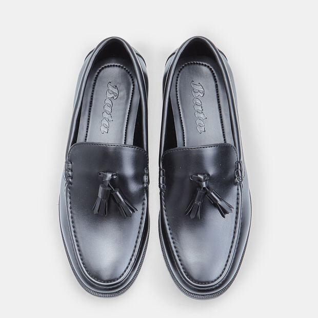 Mocassino con nappine da donna Bata, Nero