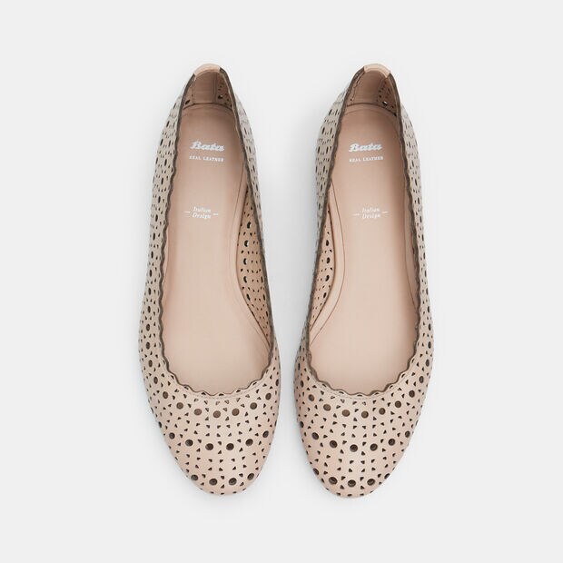 Ballerina da donna in pelle, Nude