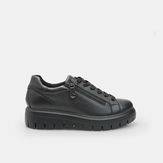 Sneaker in pelle da donna Bata, Nero