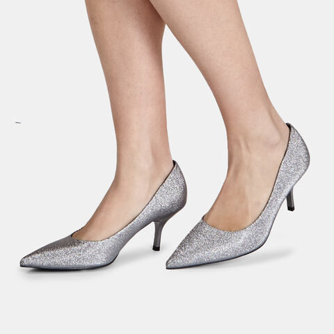 Decollete con tacco e punta Bata, Argento
