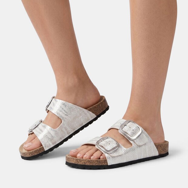 Sandalo Fussbett con doppia fascia con fibbia Bata, Bianco