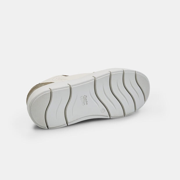 Sneaker da donna in pelle con inserto a contrasto Bata, Verde