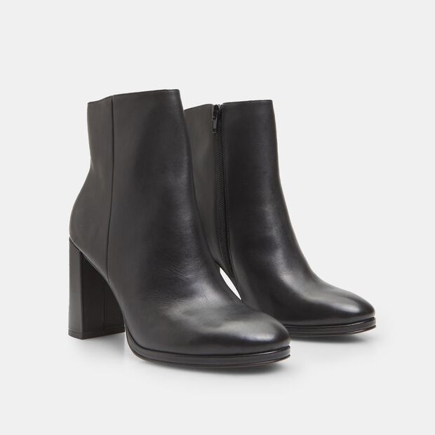 Ankle boot in pelle da donna con tacco BATA, Nero