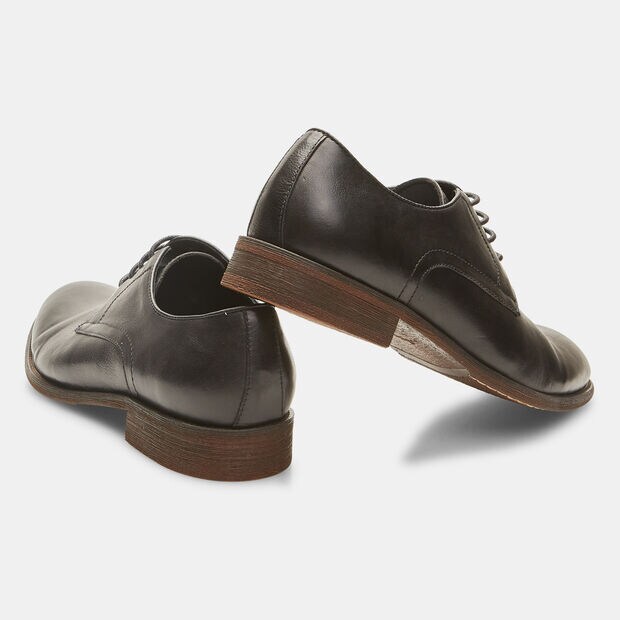 Stringate da uomo in pelle , Nero