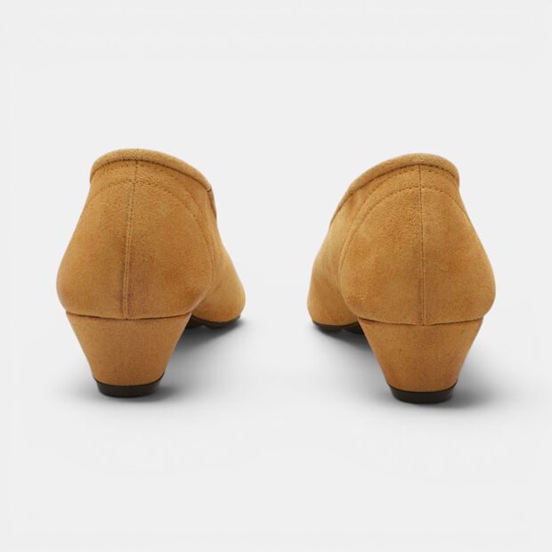 D&eacute;collet&eacute; da donna con tacco ricoperto e punta Bata, Tan