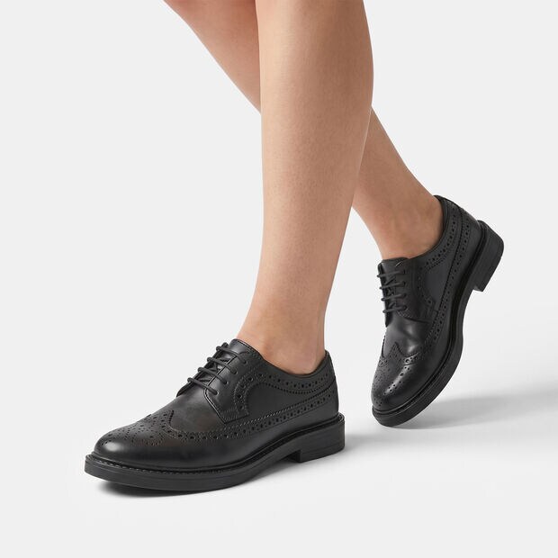 Stringate da donna in pelle, Nero