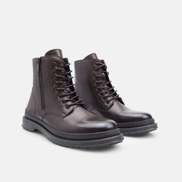 Stivaletto stringato in pelle da uomo Bata , Marrone
