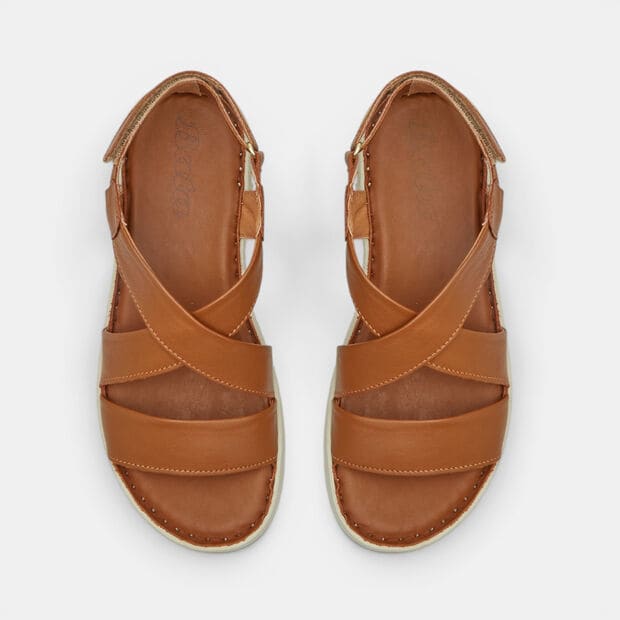 Sandalo in pelle da donna Bata, Marrone