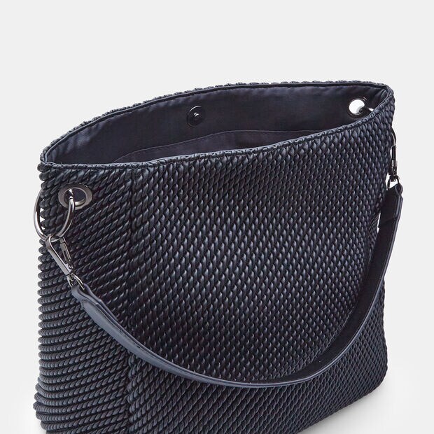 Torba casual BATA - stylowe akcesoria, czarny