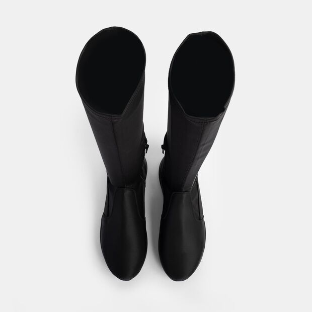 Damskie sportowe kozaki Bata Comfit, czarny