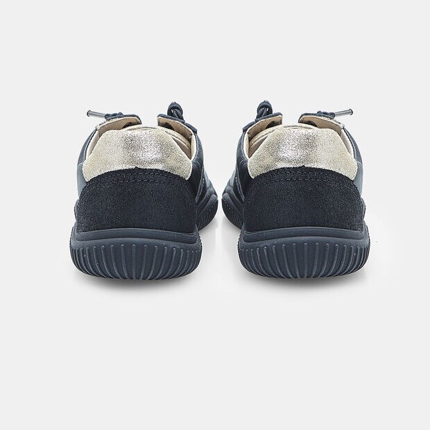 Damskie barefootowe tenis&oacute;wki ze sk&oacute;ry Baťa, czarny
