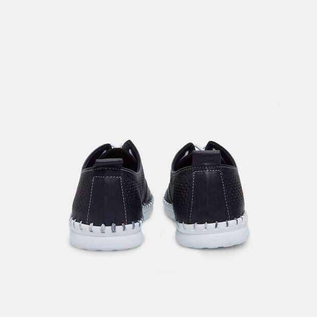 Damskie trampki slip-on z perforowaną cholewką, 
