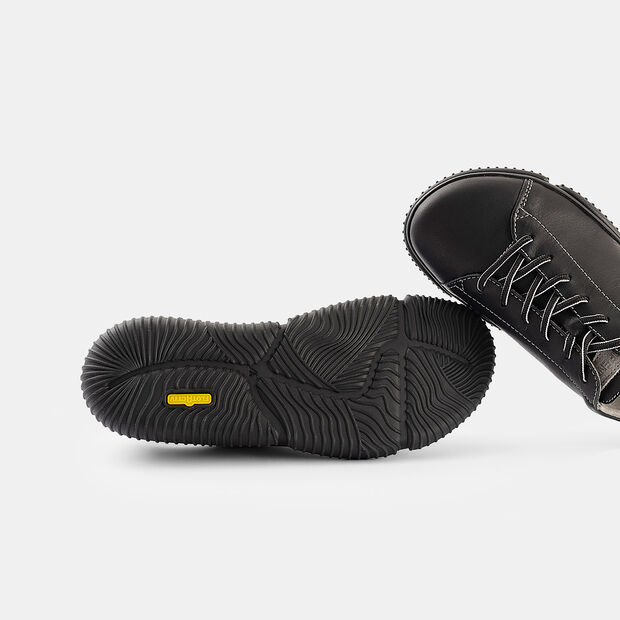 Damskie skórzane barefoot trampki Weinbrenner, czarny