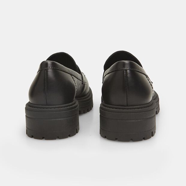 Damskie sk&oacute;rzane penny loafers Bata, czarny
