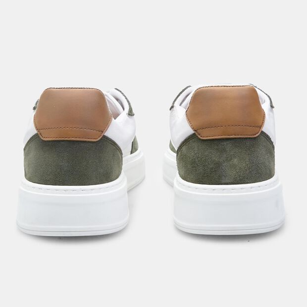 Sk&oacute;rzane miejskie sneakersy dla mężczyzn Bata, biało-zielony