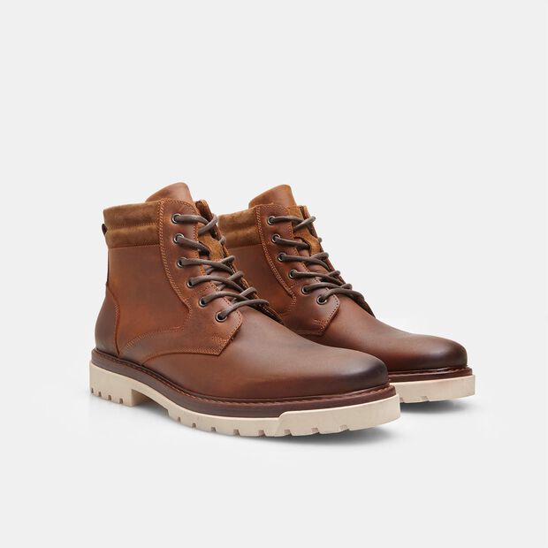 Męskie sk&oacute;rzane buty za kostkę Bata, brązowy