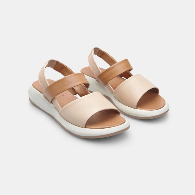 Sk&oacute;rzane damskie sandały Ultra Soft Baťa, 