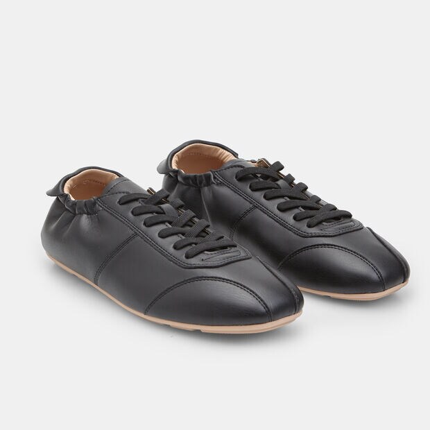 Damskie elastyczne sneakersy Bata, czarny
