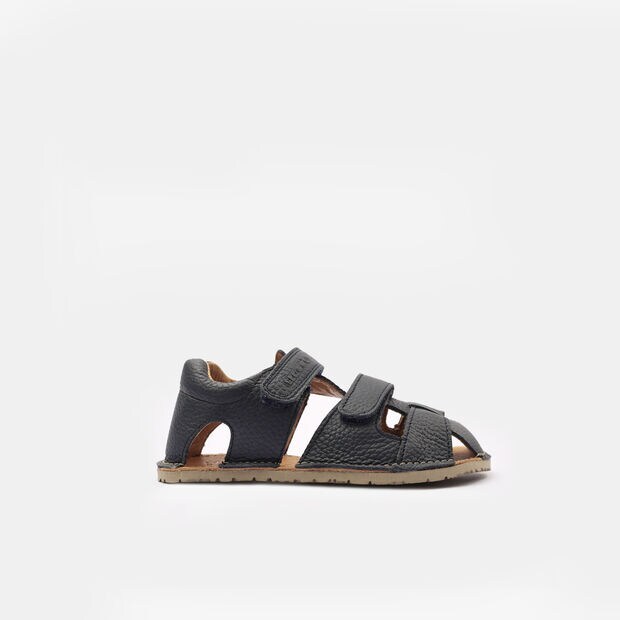 Chlapčensk&eacute; barefoot sand&aacute;le s extra ohybnou podr&aacute;žkou, 